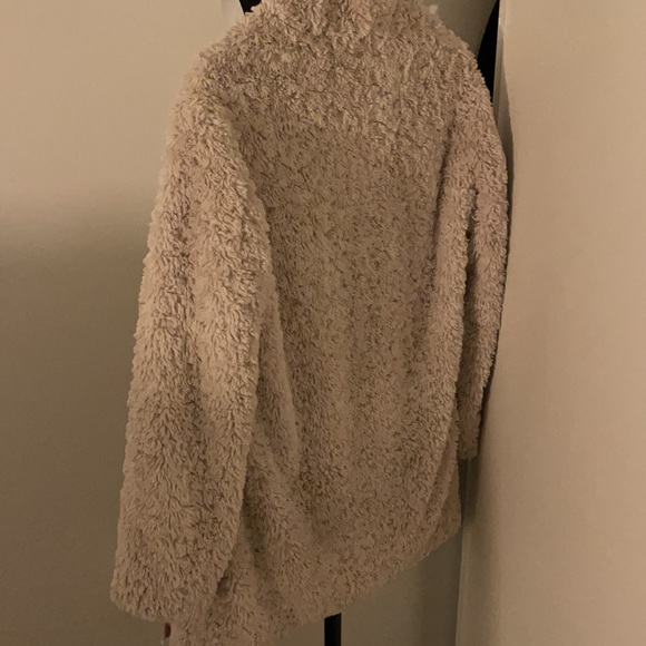 Aritzia jacket ✨ - Picture 5 of 6